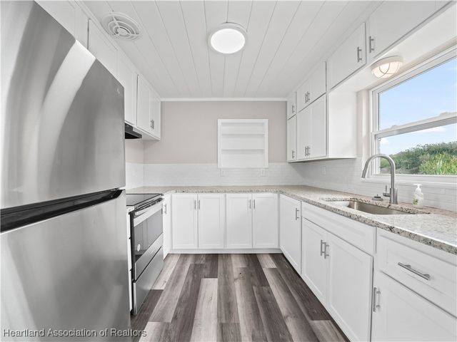 5926 Van Simmons Road, Wauchula, FL 33873