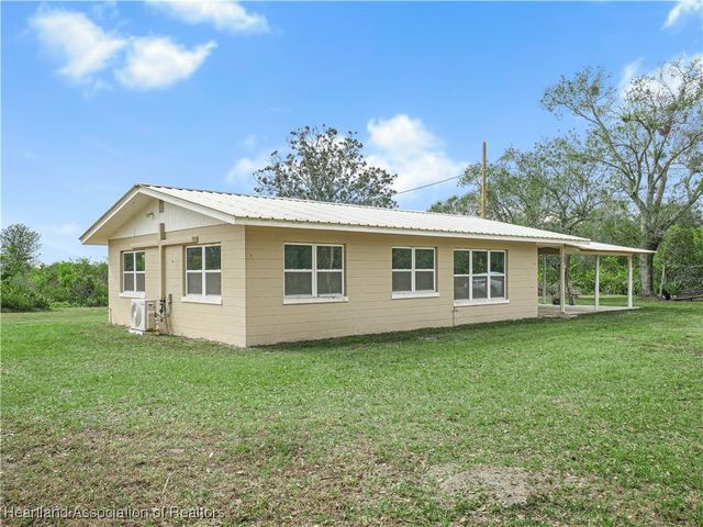 5926 Van Simmons Road, Wauchula, FL 33873