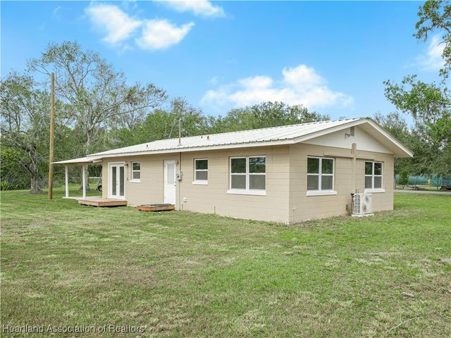 5926 Van Simmons Road, Wauchula, FL 33873