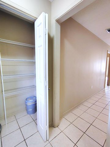 1115 Howell, Apt c, Purvis, MS 39475