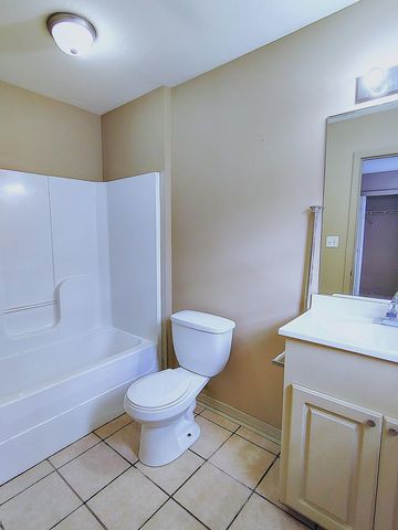 1115 Howell, Apt c, Purvis, MS 39475