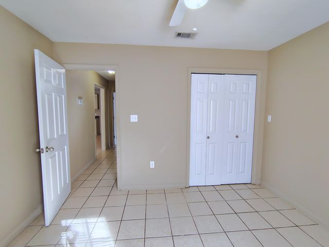 1115 Howell, Apt c, Purvis, MS 39475
