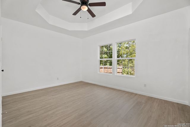 1032 Blueridge Dr, Canyon Lake, TX 78133