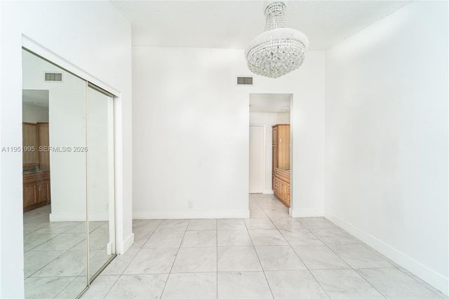 17249 NW 60th Ct 17249, Hialeah, FL 33015