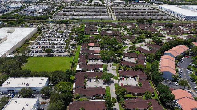 17249 NW 60th Ct 17249, Hialeah, FL 33015
