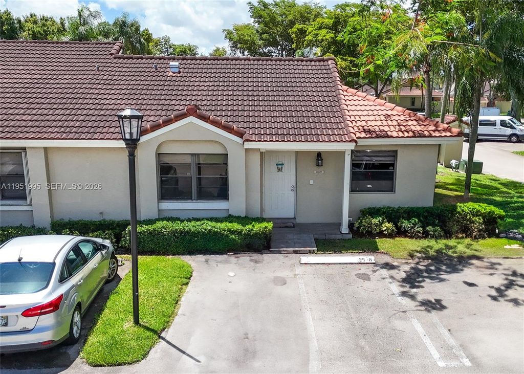 17249 NW 60th Ct 17249, Hialeah, FL 33015