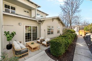 923 Mountain Meadows Circle, Ashland, OR 97520