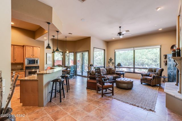 124 Circulo Vespucci, Tubac, AZ 85646