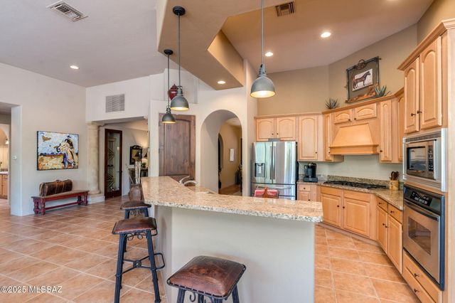 124 Circulo Vespucci, Tubac, AZ 85646