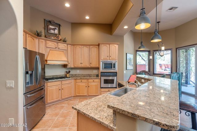 124 Circulo Vespucci, Tubac, AZ 85646