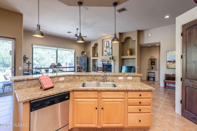 124 Circulo Vespucci, Tubac, AZ 85646