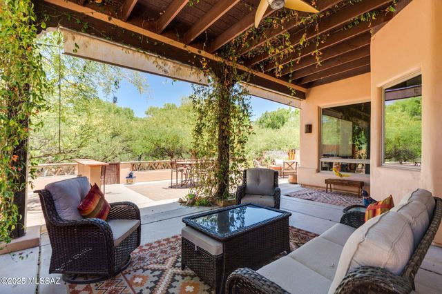 124 Circulo Vespucci, Tubac, AZ 85646