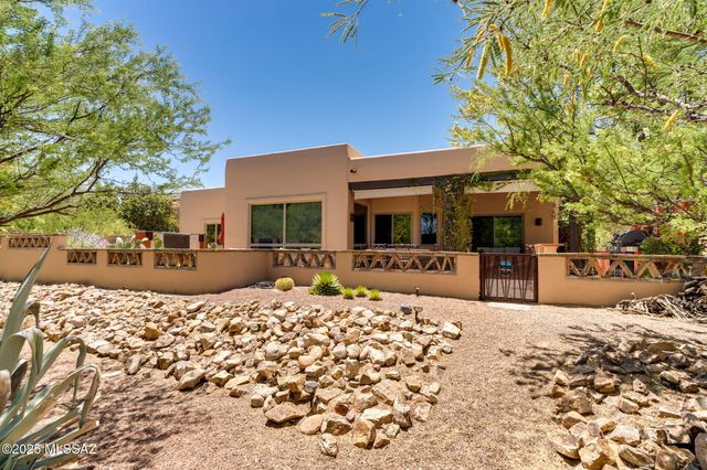 124 Circulo Vespucci, Tubac, AZ 85646