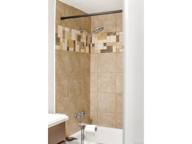 1260 York St 206, Denver, CO 80206