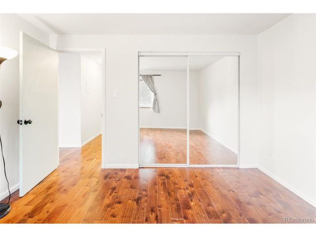 1260 York St 206, Denver, CO 80206