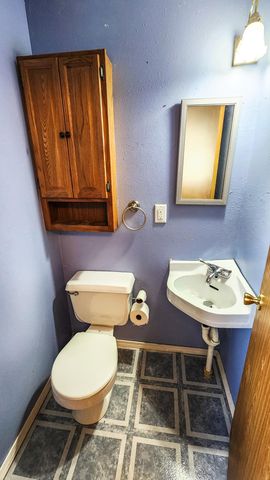 511 11th Street N, Moorhead, MN 56560