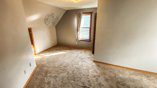 511 11th Street N, Moorhead, MN 56560