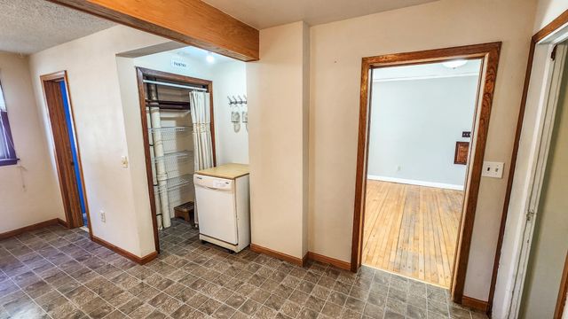 511 11th Street N, Moorhead, MN 56560