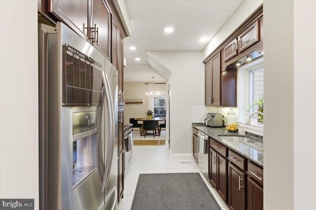 1023 19TH ST S, Arlington, VA 22202