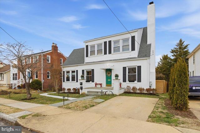 1023 19TH ST S, Arlington, VA 22202