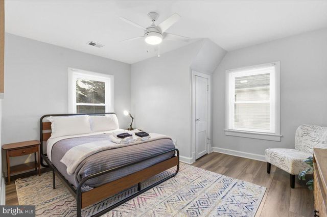 1023 19TH ST S, Arlington, VA 22202