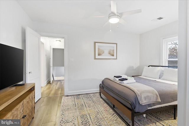 1023 19TH ST S, Arlington, VA 22202