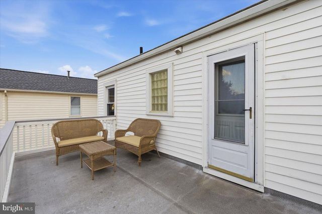 1023 19TH ST S, Arlington, VA 22202