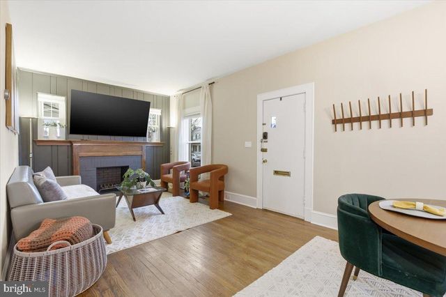 1023 19TH ST S, Arlington, VA 22202