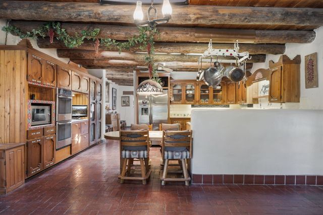 10075 Los Cansados Road NW, Albuquerque, NM 87114