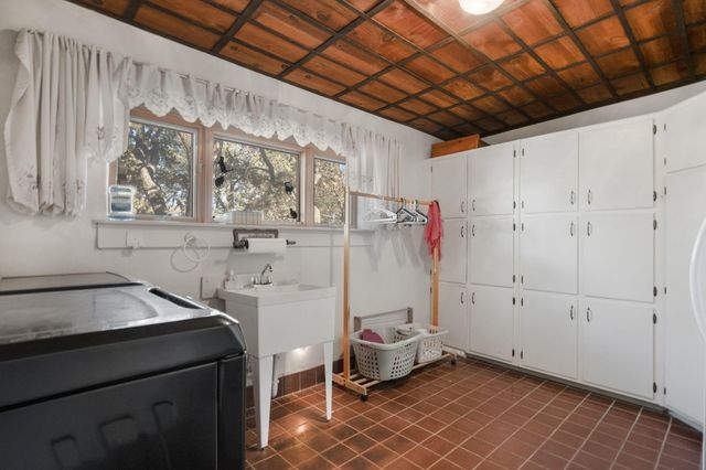 10075 Los Cansados Road NW, Albuquerque, NM 87114