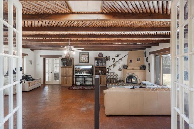 10075 Los Cansados Road NW, Albuquerque, NM 87114