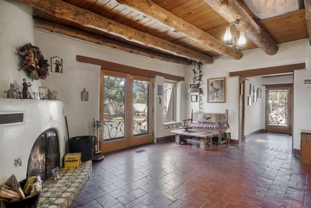 10075 Los Cansados Road NW, Albuquerque, NM 87114