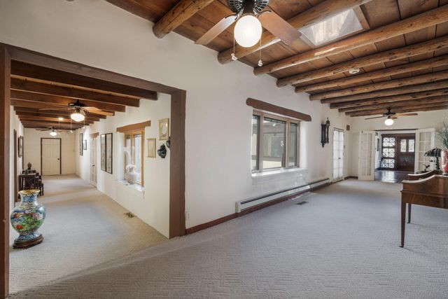 10075 Los Cansados Road NW, Albuquerque, NM 87114