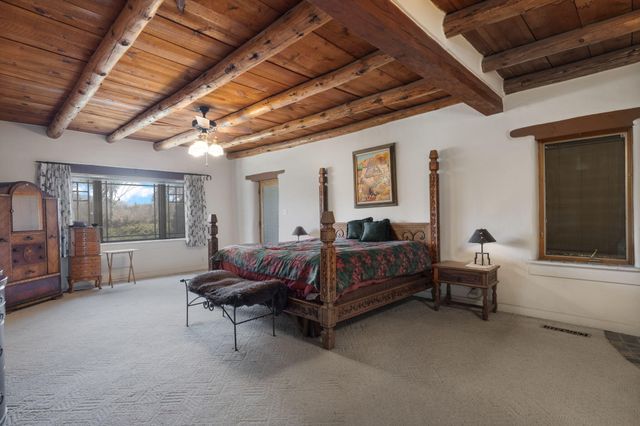 10075 Los Cansados Road NW, Albuquerque, NM 87114