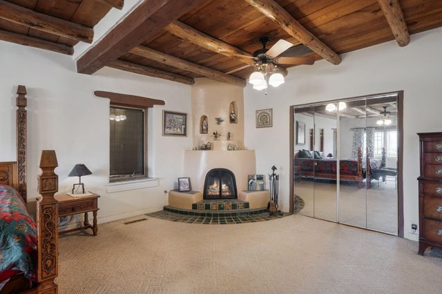 10075 Los Cansados Road NW, Albuquerque, NM 87114