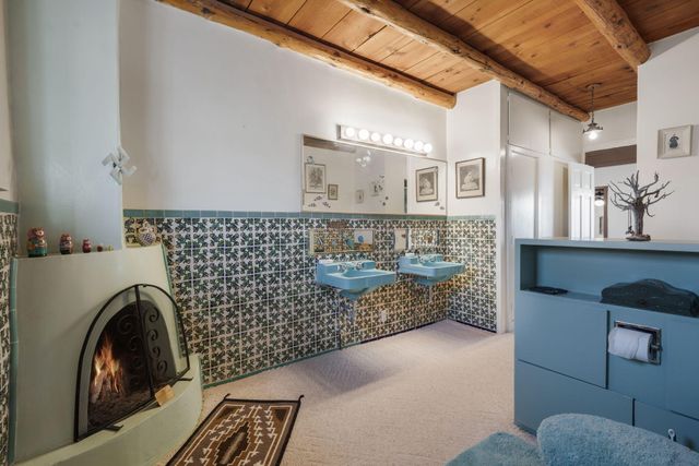 10075 Los Cansados Road NW, Albuquerque, NM 87114