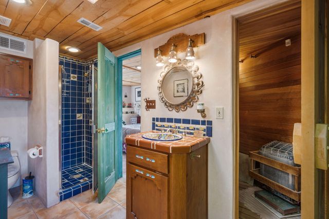 10075 Los Cansados Road NW, Albuquerque, NM 87114