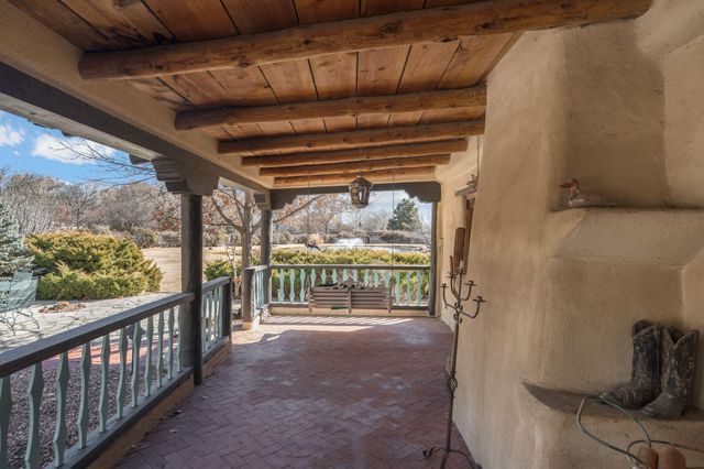 10075 Los Cansados Road NW, Albuquerque, NM 87114