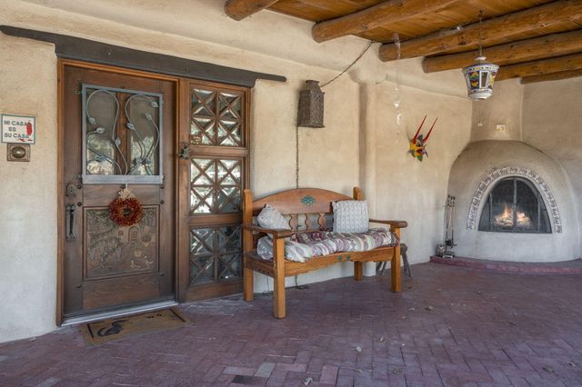 10075 Los Cansados Road NW, Albuquerque, NM 87114