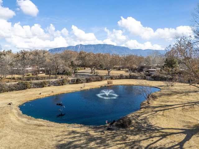 10075 Los Cansados Road NW, Albuquerque, NM 87114