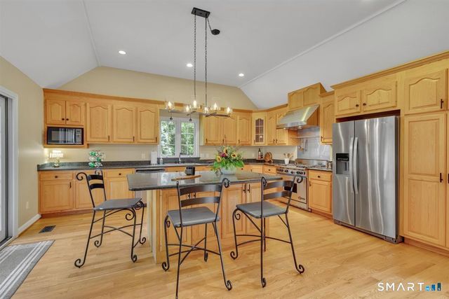 34 Collier Road, Wethersfield, CT 06109