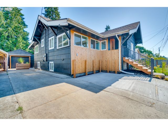 6204 Ne WILLOW St, Portland, OR 97213