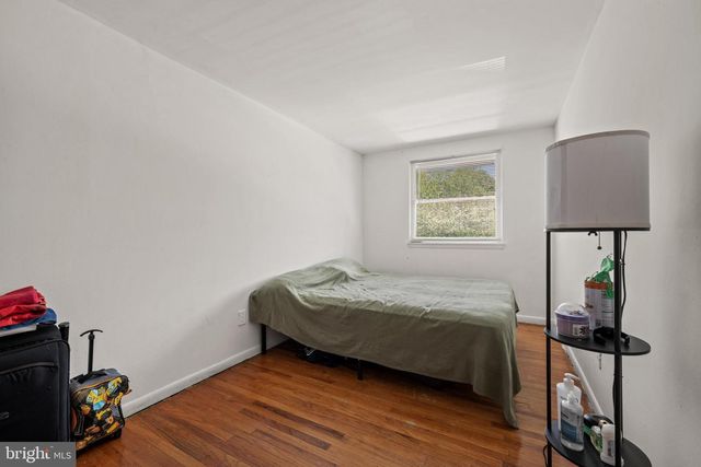 141 LAUREBA AVE, Stratford, NJ 08084