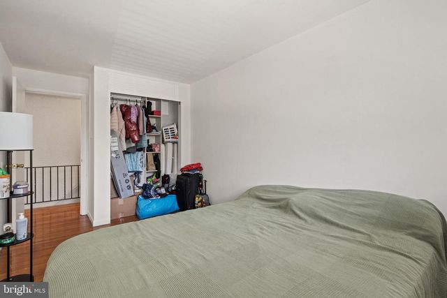 141 LAUREBA AVE, Stratford, NJ 08084