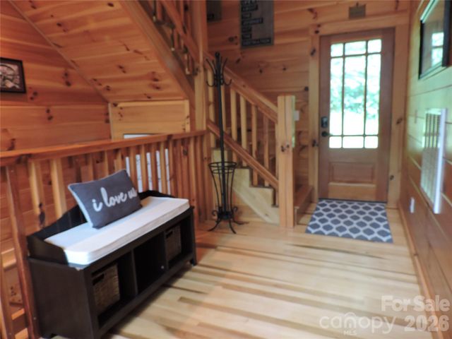 103 Chucks Lane, Bakersville, NC 28705