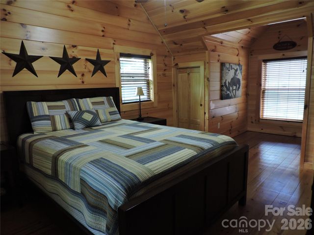 103 Chucks Lane, Bakersville, NC 28705