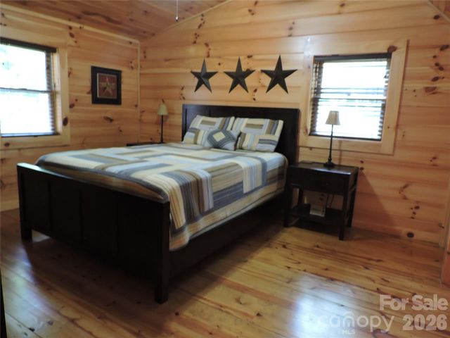 103 Chucks Lane, Bakersville, NC 28705