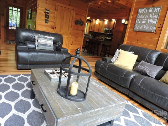 103 Chucks Lane, Bakersville, NC 28705