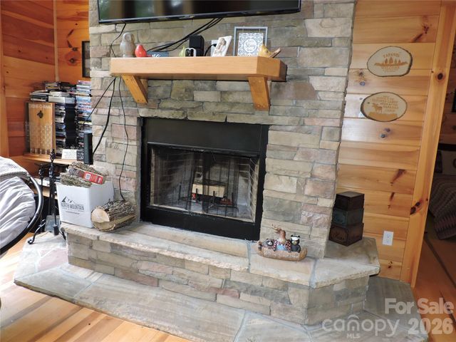 103 Chucks Lane, Bakersville, NC 28705