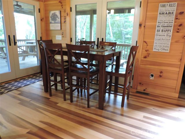 103 Chucks Lane, Bakersville, NC 28705